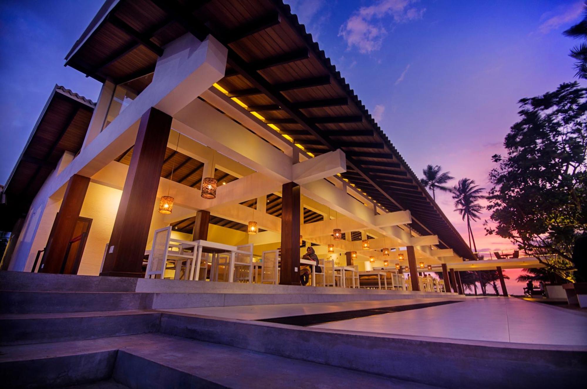 Pegasus Reef - A Beach Resort In Colombo Wattala Eksteriør bilde